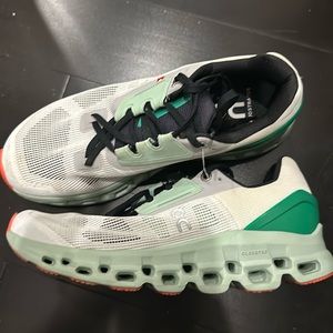 On Cloudstratus running shoes